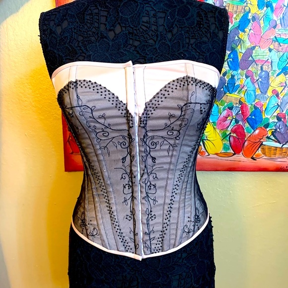 C R Premium Bustier corset lace up Sexy Burlesque lingerie style small medium - Picture 2 of 14